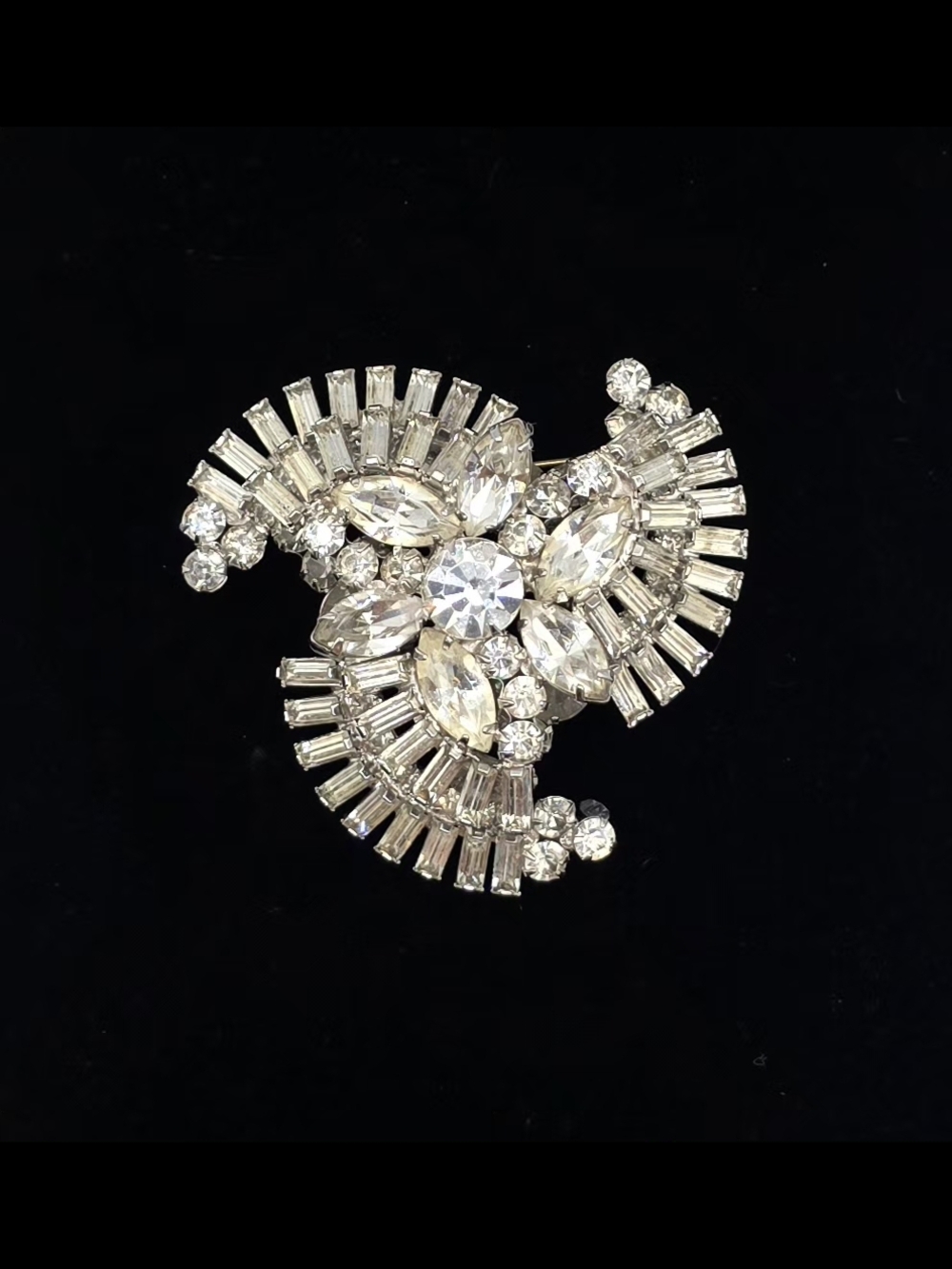 Juliana DeLizza & Elster Large Sparkling Ice rhinestones Swirling Brooch